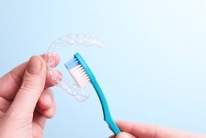 How-Does-Invisalign-Work-clean