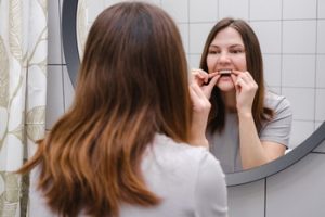 Best Mouthwash for Bad Breath floss